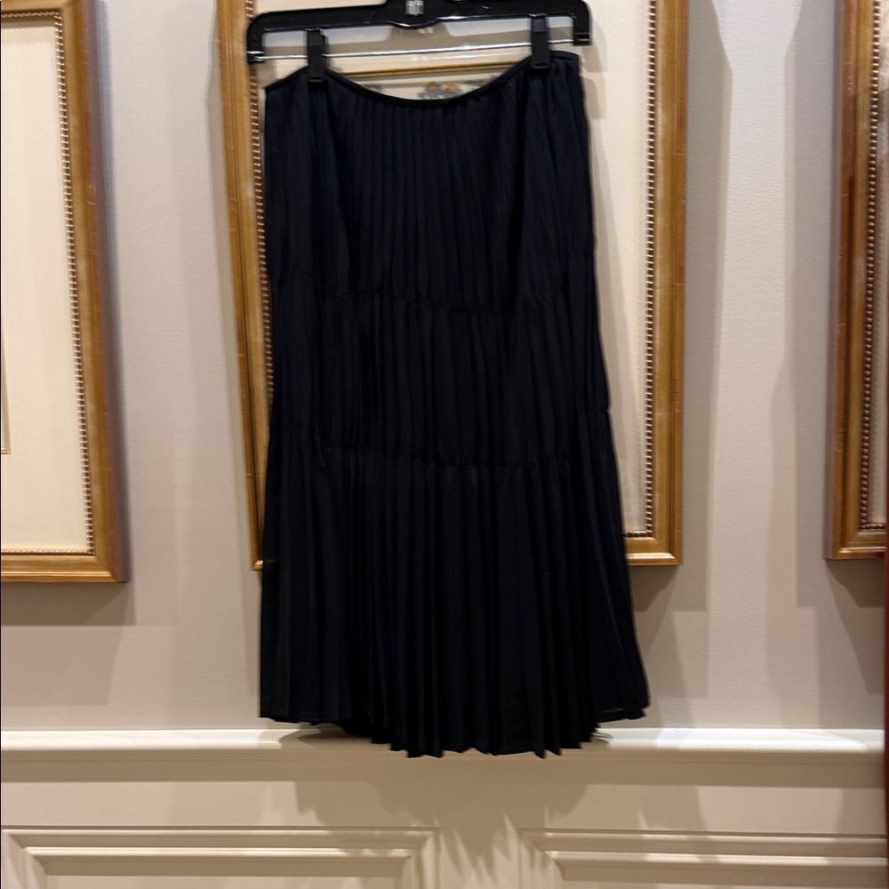 MARTIN GRANT Black Tiered Pleated Midi Skirt